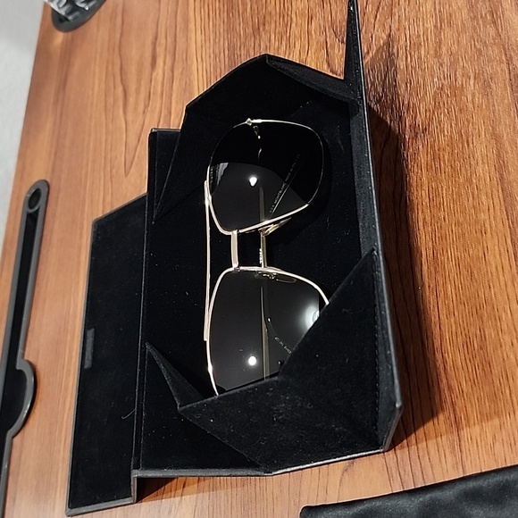 100% Authentic Gold Montblanc Sunglasses - Picture 6 of 8